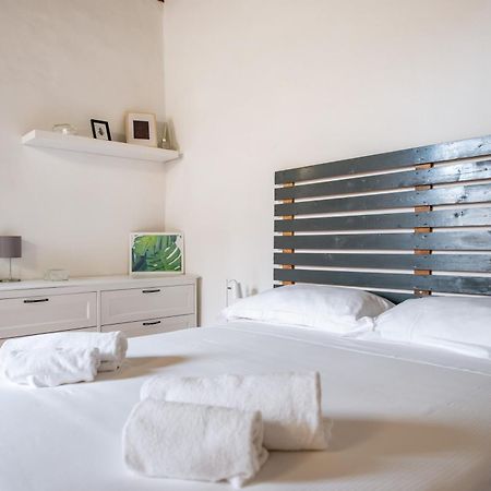 2 Rooms Next To A Market And Piazza Santa Croce - Homeunity Firenze Eksteriør billede