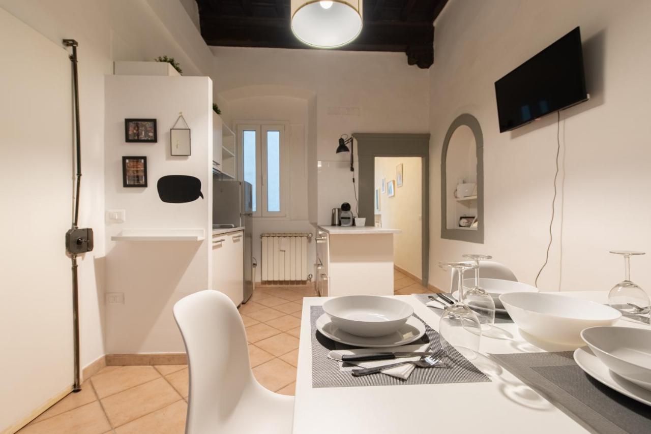 2 Rooms Next To A Market And Piazza Santa Croce - Homeunity Firenze Eksteriør billede