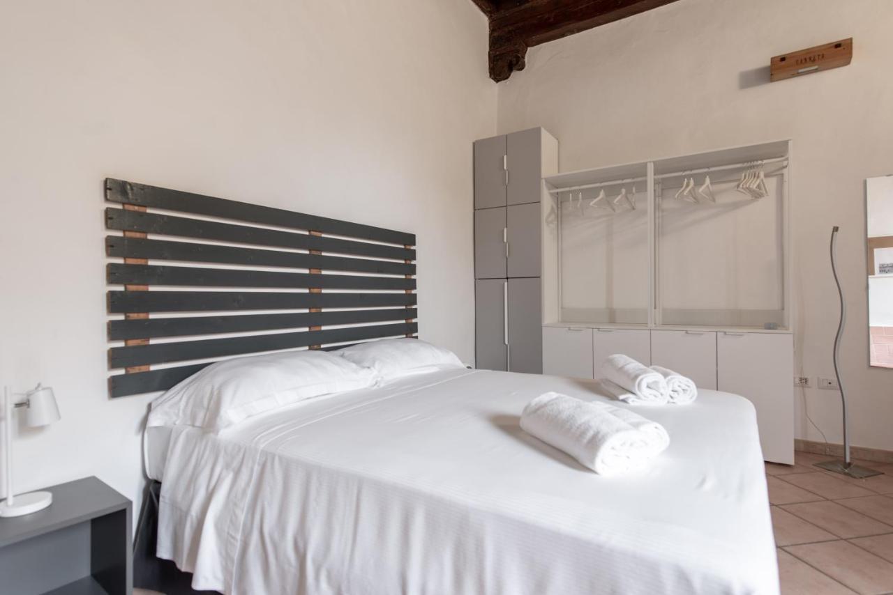 2 Rooms Next To A Market And Piazza Santa Croce - Homeunity Firenze Eksteriør billede